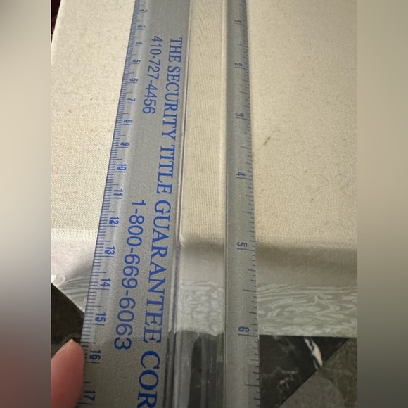 Hallmark Keepsake card keeper/organizer - Picture 7 of 8